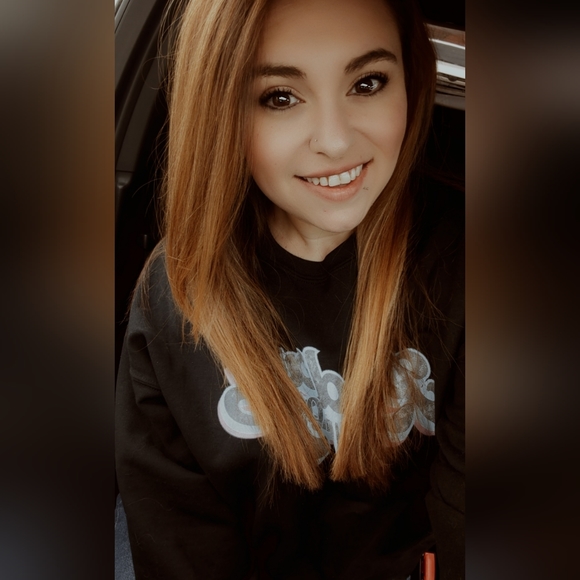 Meet the Posher Other - Meet your Posher, Chelsey